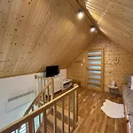 W Lesie Sauna I Goraca Balia Wellness&spa *