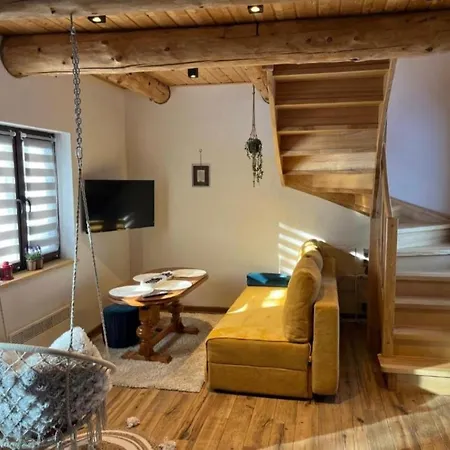 W Lesie Sauna I Goraca Balia Wellness&spa Chalet Grybow