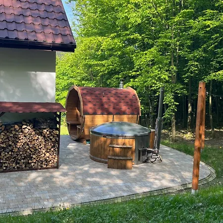 Dağ evi W Lesie Sauna I Goraca Balia Wellness&spa *