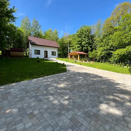 W Lesie Sauna I Goraca Balia Wellness&spa Chalet Grybow