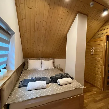 W Lesie Sauna I Goraca Balia Wellness&spa * Grybow