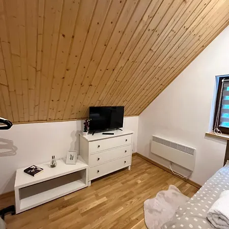 W Lesie Sauna I Goraca Balia Wellness&spa Chalet