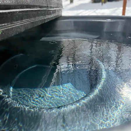 W Lesie Sauna I Goraca Balia Wellness&spa * Grybow