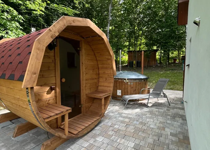 W Lesie Sauna I Goraca Balia Wellness&spa