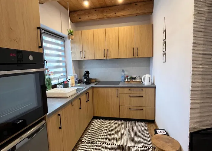 W Lesie Sauna I Goraca Balia Wellness&spa Chalet